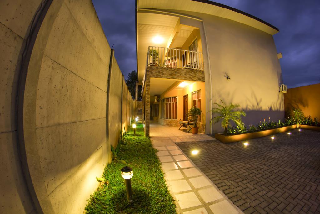 Apartamentos Valle Del Volcan La Fortuna Exterior foto